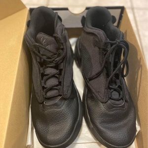 Jordan Max Aura sneakers - size 7Y